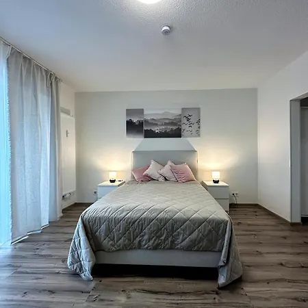 E&K Apartment I Дюссельдорф Экстерьер фото